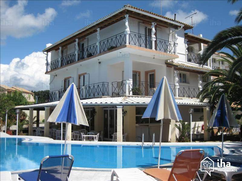 Elena-Stella Apartments أريلاز المظهر الخارجي الصورة