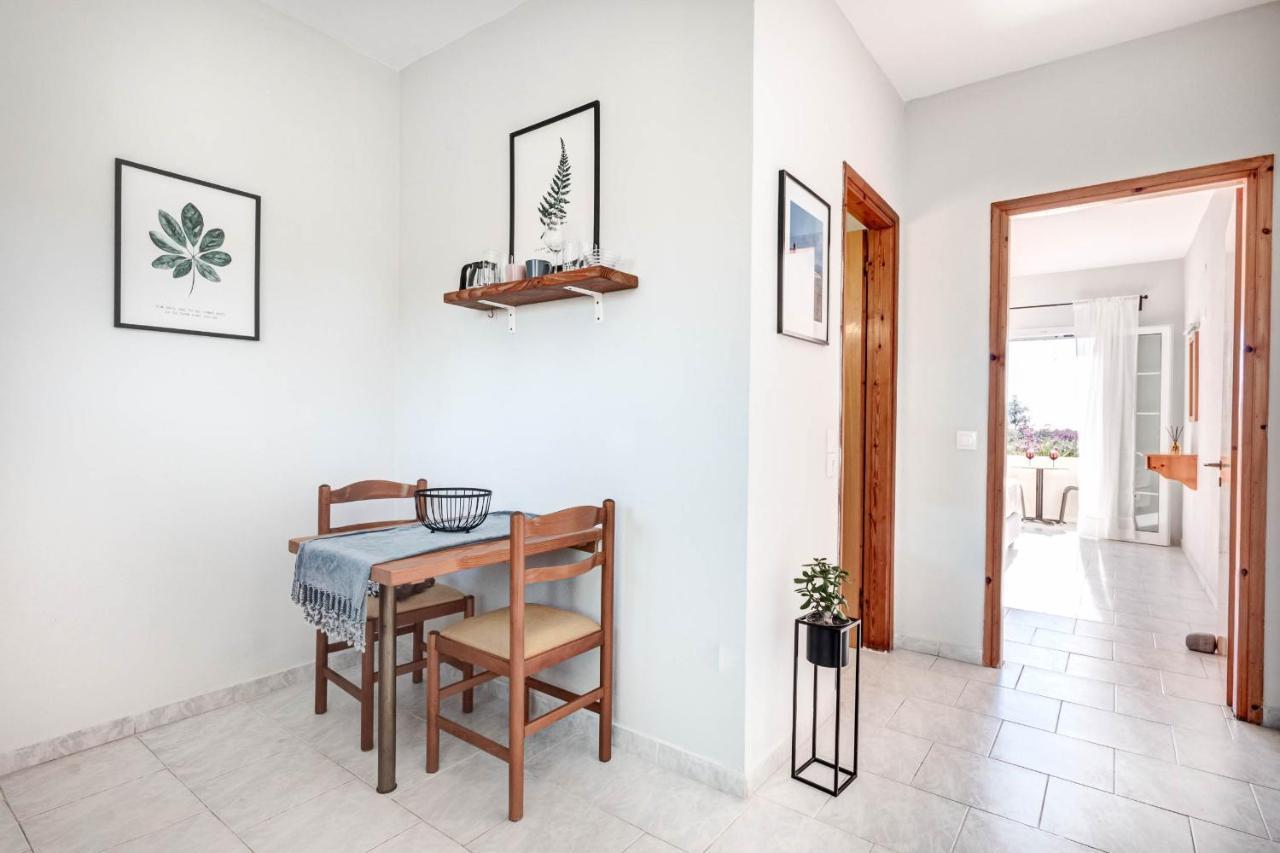 Elena-Stella Apartments أريلاز المظهر الخارجي الصورة