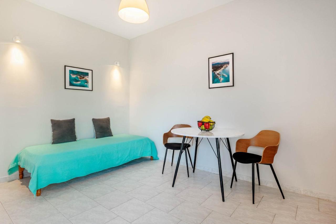 Elena-Stella Apartments أريلاز المظهر الخارجي الصورة