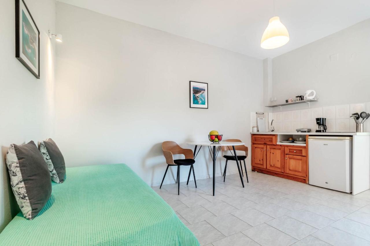 Elena-Stella Apartments أريلاز المظهر الخارجي الصورة